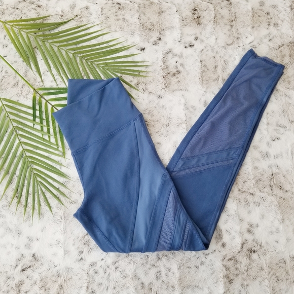 Alo Epic High Waisted leggings in cobalt blue M - Picture 3 of 7